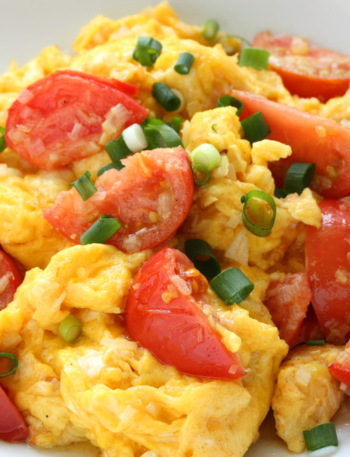 Tomato and Egg Stir-Fry